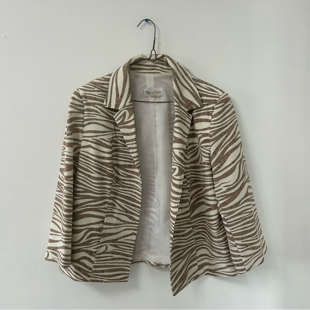 TanJay Women's Animal Print Blazer in Tan and Cream